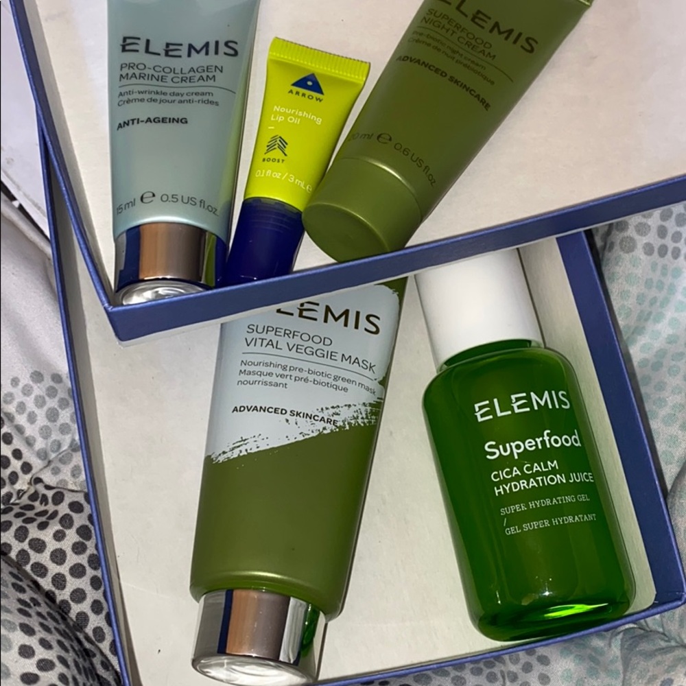 Elemis facial bundle 🥰